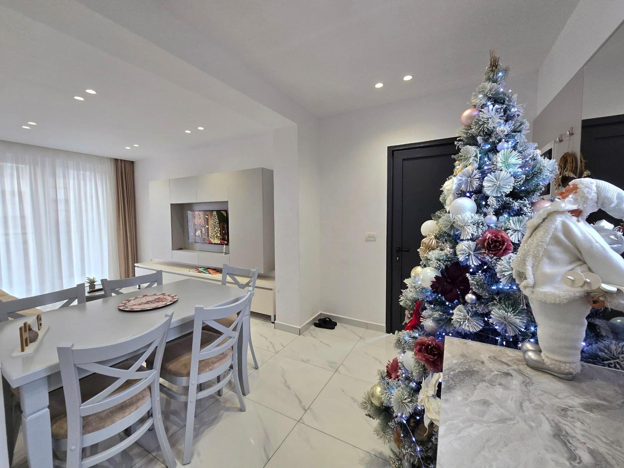 Tirana City Center Penthouse Oasis Buitenkant foto