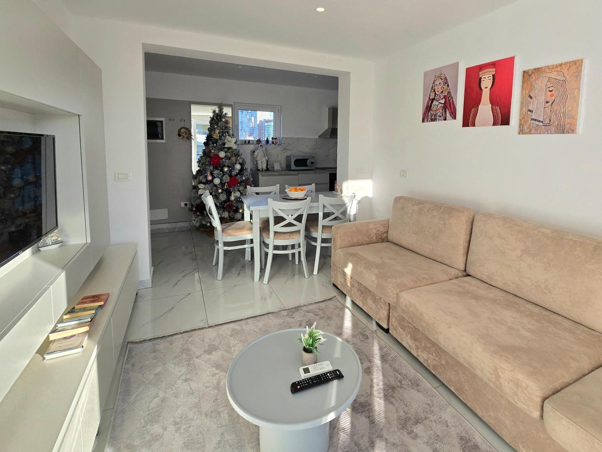 Tirana City Center Penthouse Oasis Buitenkant foto